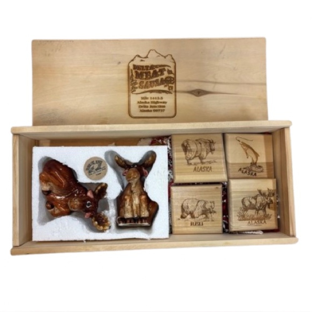 Vintage Alaska Souvenir Gift Set Moose Figurines & Wood Coasters Handmade